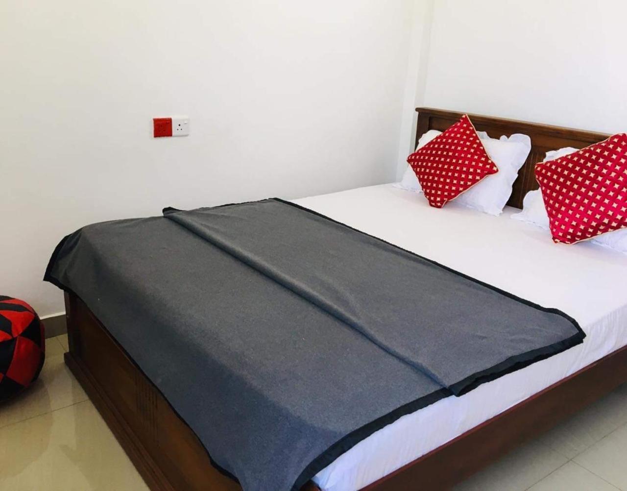 Bed and Breakfast Montes Ella Esterno foto